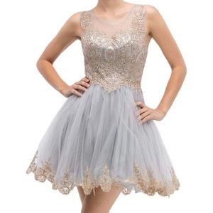 Eureka A-line tulle formal rhinestone scoop dress size small